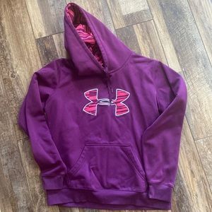 Under Armour ladies hoodie, size large. Excellent condition.